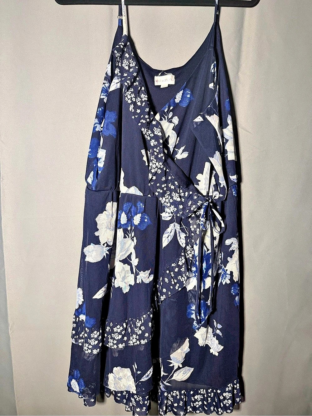 Xhilaration Floral Maxi Dress in Blue & White Size Medium